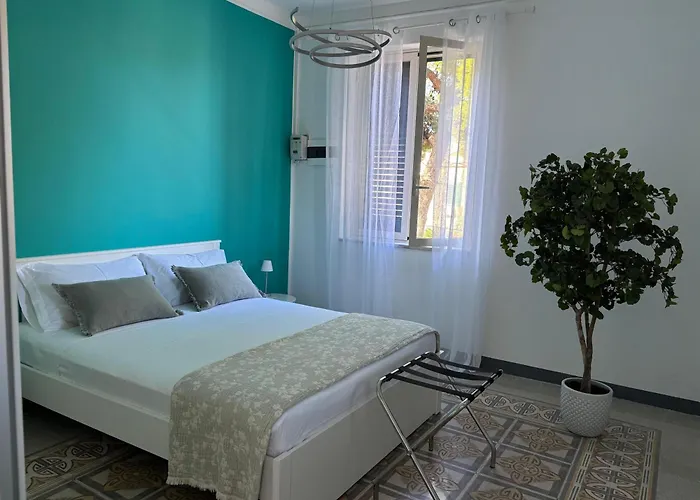 Le Lunette House 度假居 *